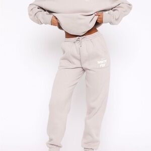 Authentic White Fox Offstage Sweatpants XS Moon